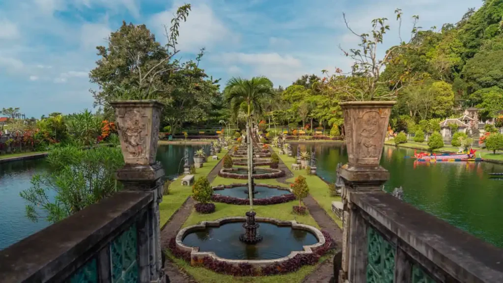 Sacred Waters & Royal Footsteps - Karangasem